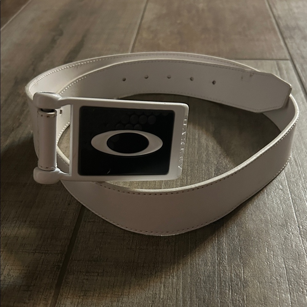 Oakley White Eclipse Vintage